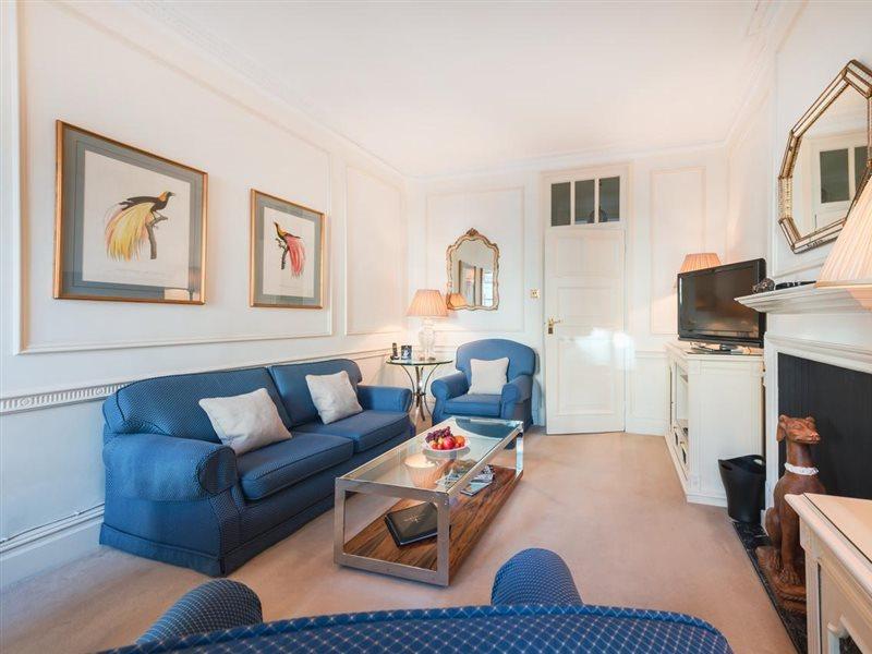 44 Curzon Street By Mansley Con Servicio